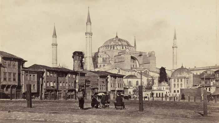 Eski İstanbul Bir Başka Güzel