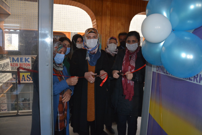 HDP'li Patnos Belediyesi Kadın Dinlenme Merkezi açtı