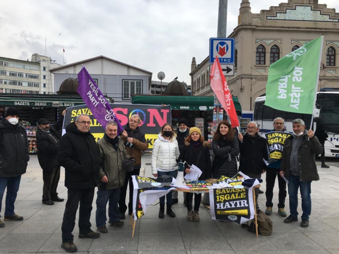 Yeşil Sol Parti'den Kadıköy'de savaşa tepki