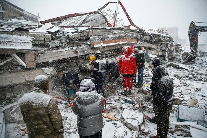 Türkiye 2 büyük depremle sarsıldı, şimdi dayanışma zamanı
