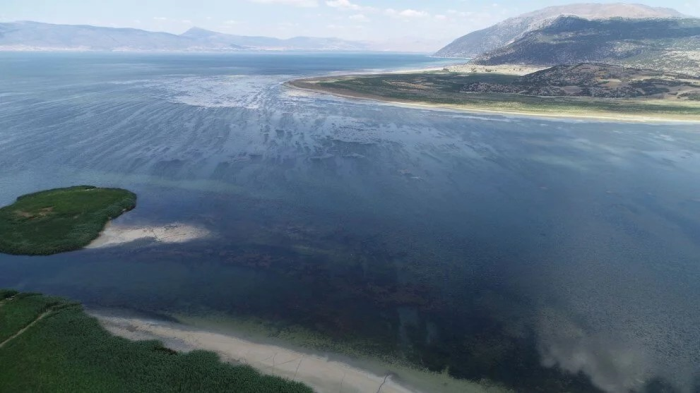 Eğirdir Gölü’nün bölünmesine 1,2 kilometre kaldı