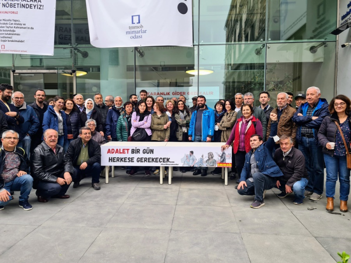 Mimarlar Odası önünde Gezi davası için Adalet Nöbeti devam ediyor