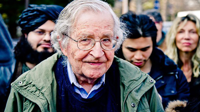 Noam Chomsky: Trump, küresel krizlerin şiddetini artırdı